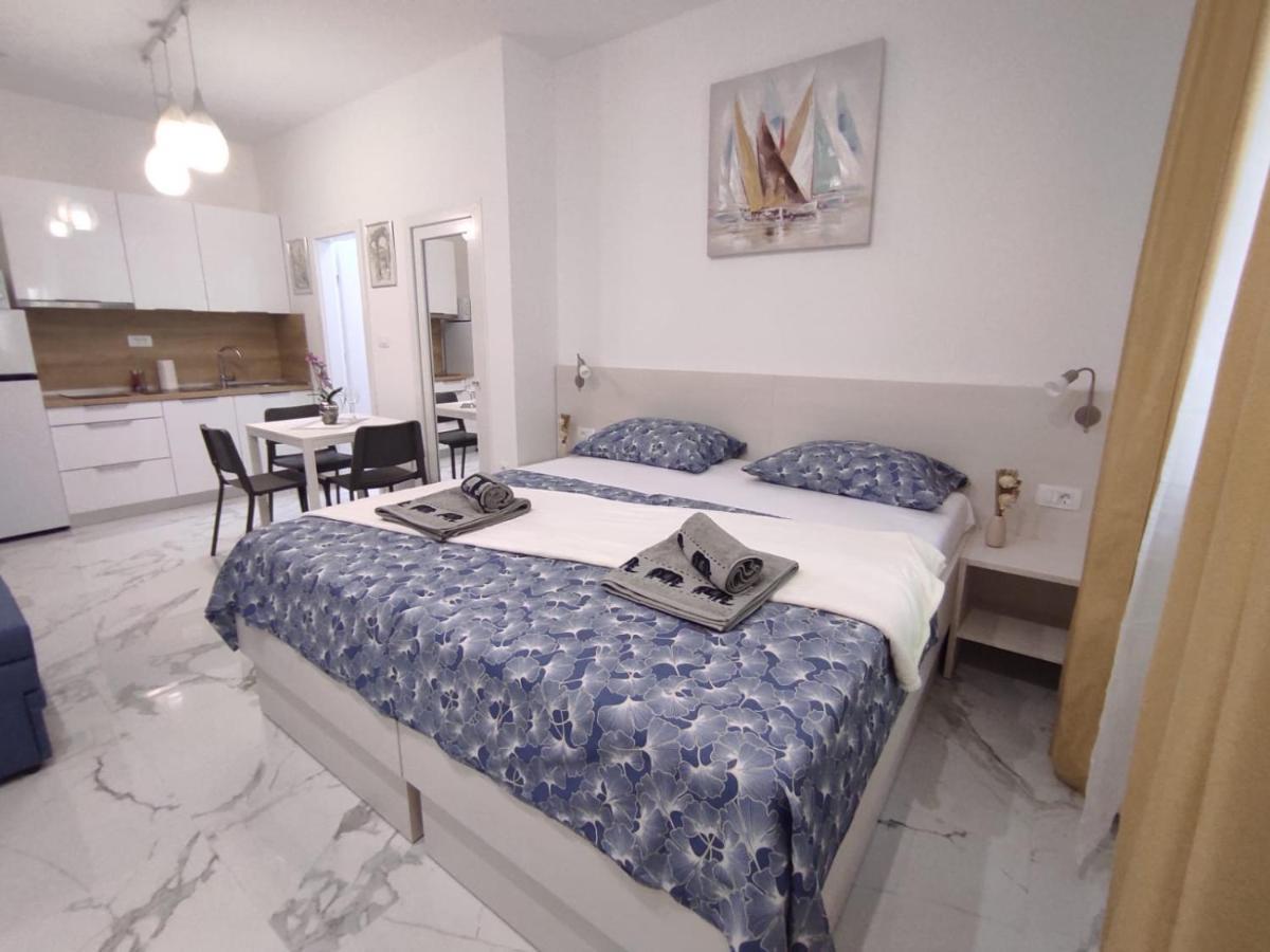 Zoxi Apartmani Split Bagian luar foto