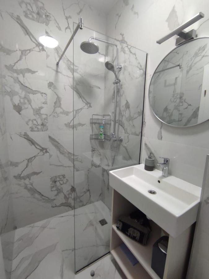 Zoxi Apartmani Split Bagian luar foto
