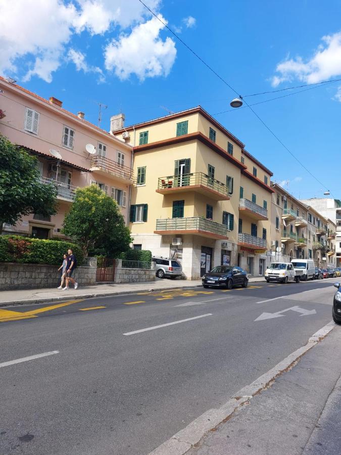 Zoxi Apartmani Split Bagian luar foto