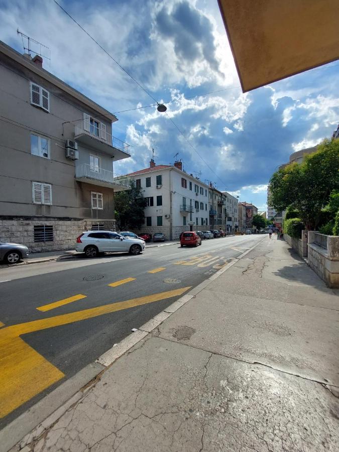 Zoxi Apartmani Split Bagian luar foto